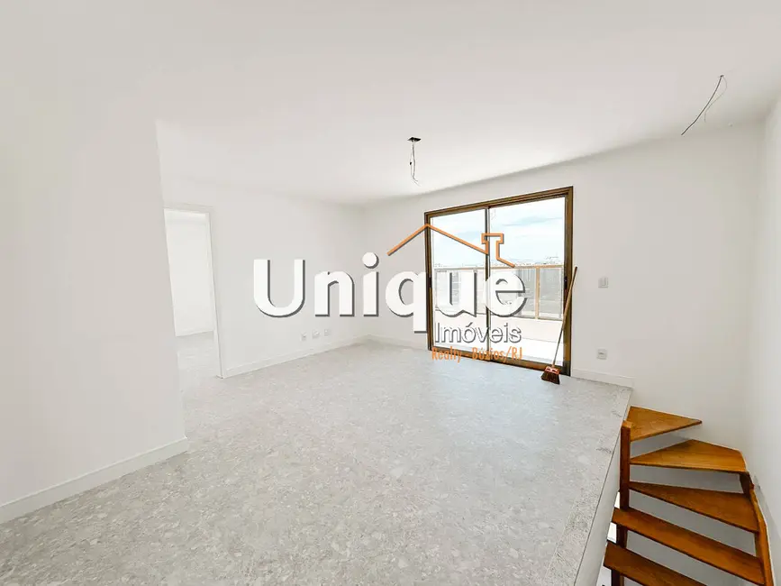 Cobertura com 3 quartos à venda, 125m2 em Braga, Cabo Frio - RJ - imagem 8 Foto 8 de Cobertura com 3 quartos à venda, 125m2 em Braga, Cabo Frio - RJ