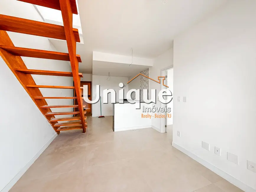 Cobertura com 3 quartos à venda, 125m2 em Braga, Cabo Frio - RJ - imagem 5 Foto 5 de Cobertura com 3 quartos à venda, 125m2 em Braga, Cabo Frio - RJ