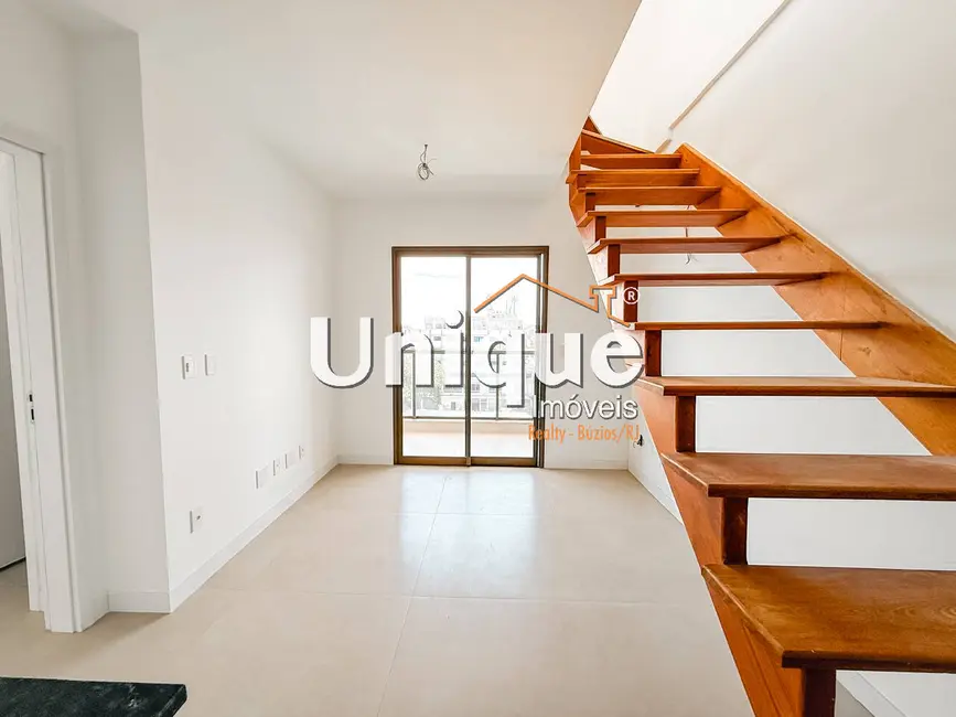 Cobertura com 3 quartos à venda, 125m2 em Braga, Cabo Frio - RJ - imagem 4 Foto 4 de Cobertura com 3 quartos à venda, 125m2 em Braga, Cabo Frio - RJ