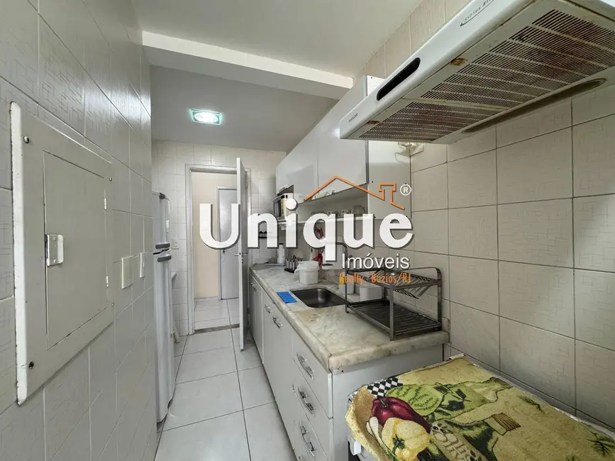 Foto 9 de Apartamento com 3 quartos à venda, 87m2 em Algodoal, Cabo Frio - RJ