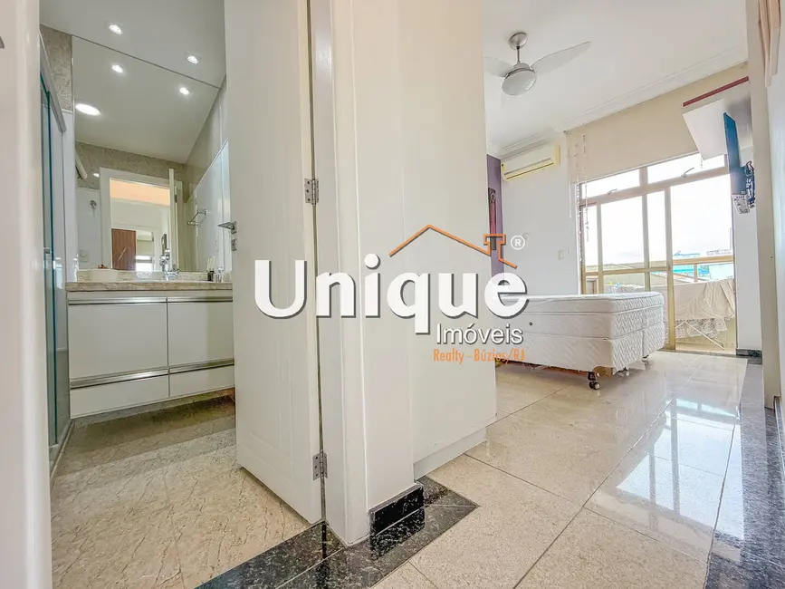 Foto 9 de Cobertura com 5 quartos à venda, 240m2 em Centro, Cabo Frio - RJ