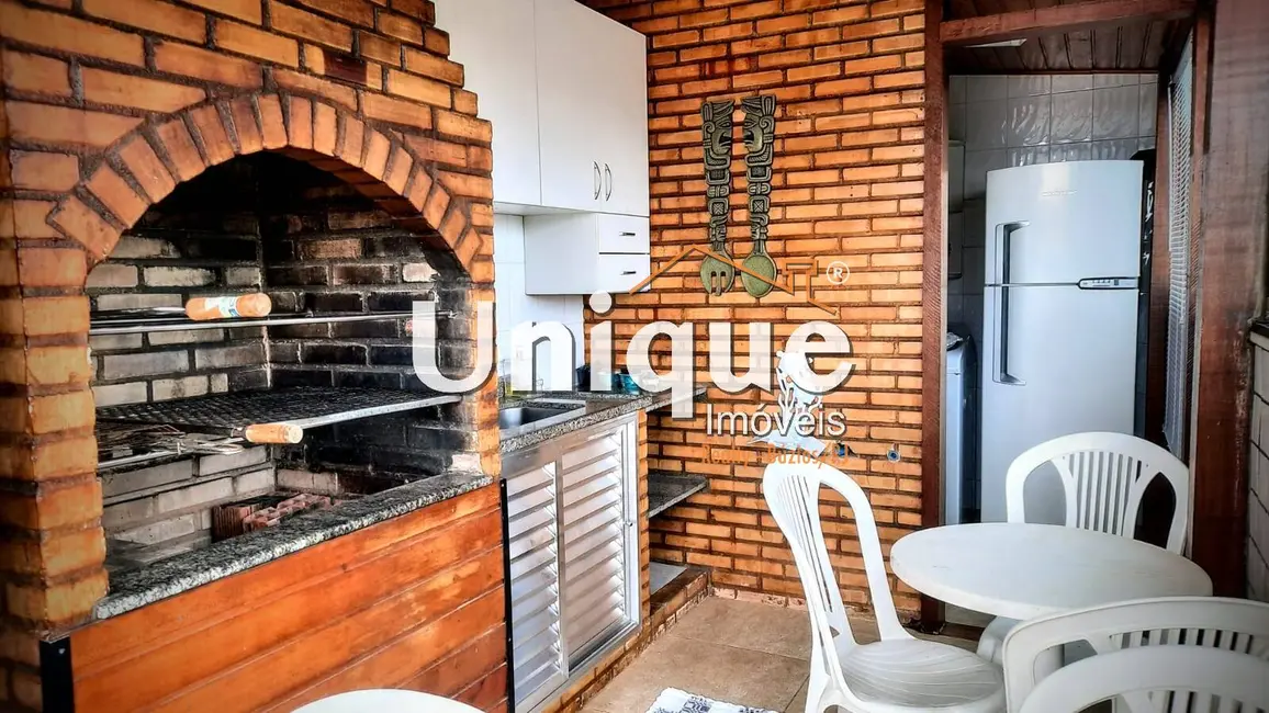 Cobertura com 3 quartos à venda, 136m2 em Centro, Cabo Frio - RJ - imagem 5 Foto 5 de Cobertura com 3 quartos à venda, 136m2 em Centro, Cabo Frio - RJ