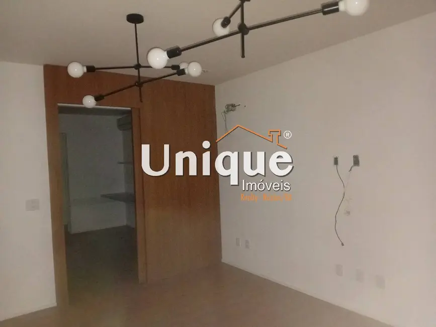 Sala Comercial à venda e para alugar, 40m2 em Centro, Cabo Frio - RJ - imagem 5 Foto 5 de Sala Comercial à venda e para alugar, 40m2 em Centro, Cabo Frio - RJ