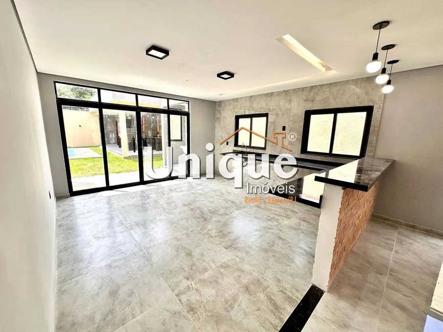 Foto 3 de Casa com 3 quartos à venda, 360m2 em São Mateus, Sao Pedro Da Aldeia - RJ