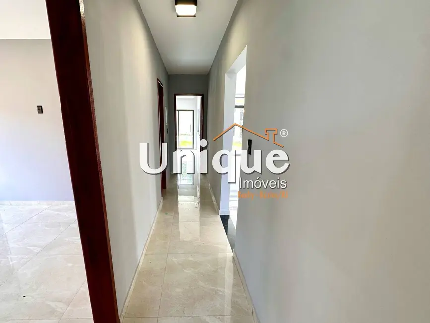 Foto 6 de Casa com 3 quartos à venda, 360m2 em São Mateus, Sao Pedro Da Aldeia - RJ