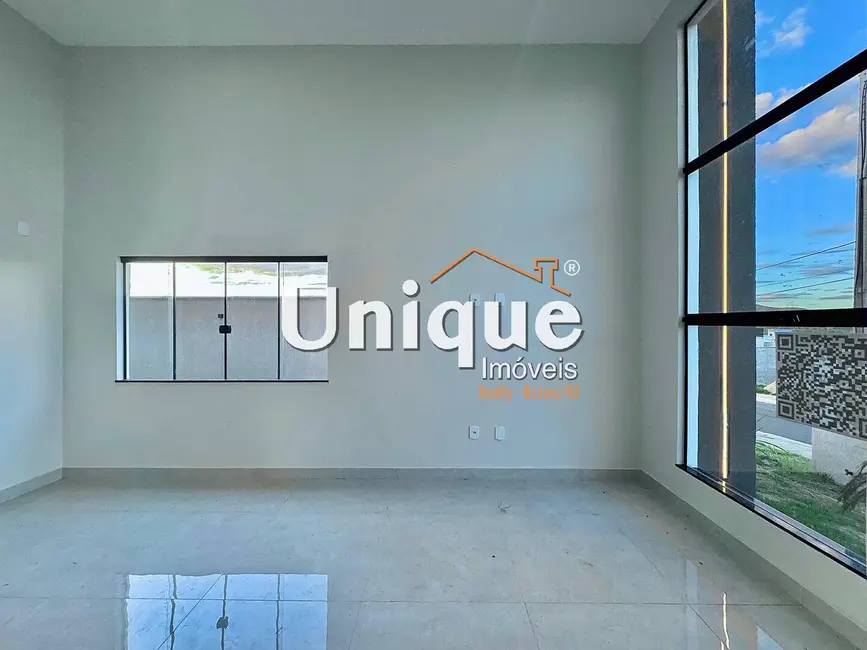 Foto 4 de Casa com 3 quartos à venda, 252m2 em Nova São Pedro, Sao Pedro Da Aldeia - RJ