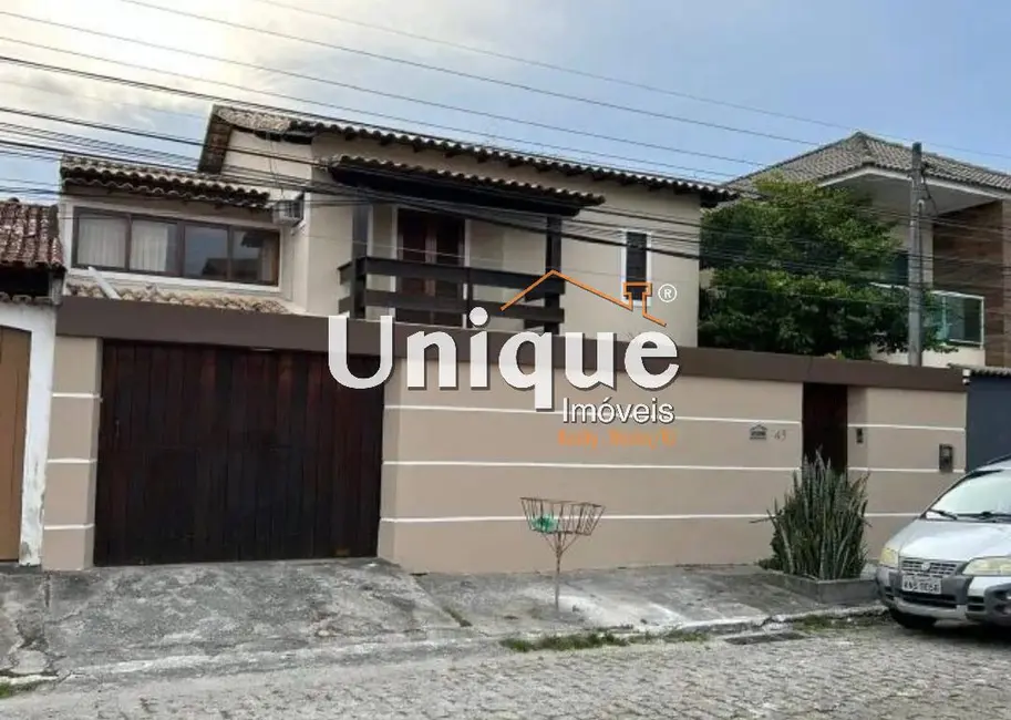 Foto 1 de Casa com 4 quartos à venda, 360m2 em Jardim Flamboyant, Cabo Frio - RJ