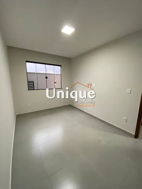 Casa com 3 quartos à venda, 252m2 em Nova São Pedro, Sao Pedro Da Aldeia - RJ - imagem 8 Foto 8 de Casa com 3 quartos à venda, 252m2 em Nova São Pedro, Sao Pedro Da Aldeia - RJ