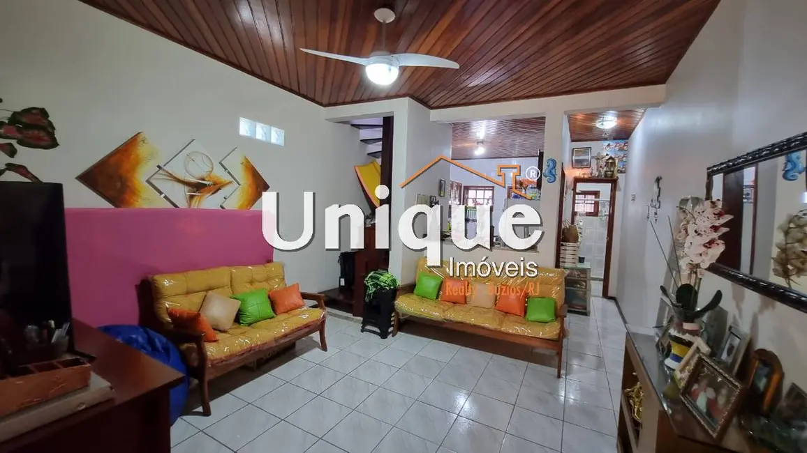 Foto 2 de Casa com 2 quartos à venda em Arraial Do Cabo - RJ
