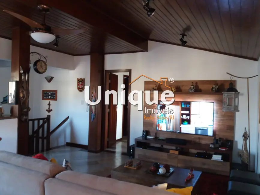 Foto 1 de Cobertura com 4 quartos à venda, 143m2 em Algodoal, Cabo Frio - RJ
