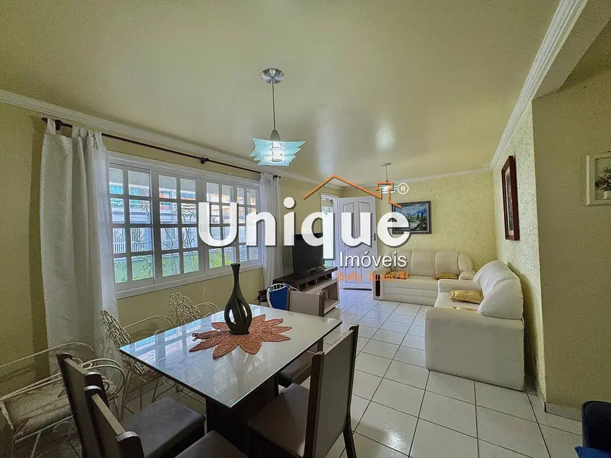 Foto 7 de Casa com 3 quartos à venda, 230m2 em Braga, Cabo Frio - RJ