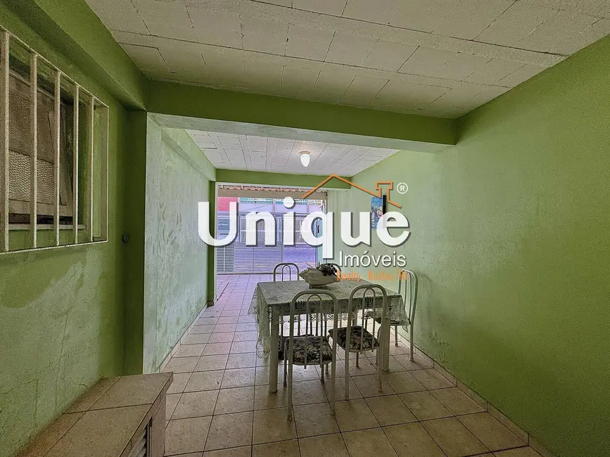 Foto 4 de Casa com 3 quartos à venda, 230m2 em Braga, Cabo Frio - RJ