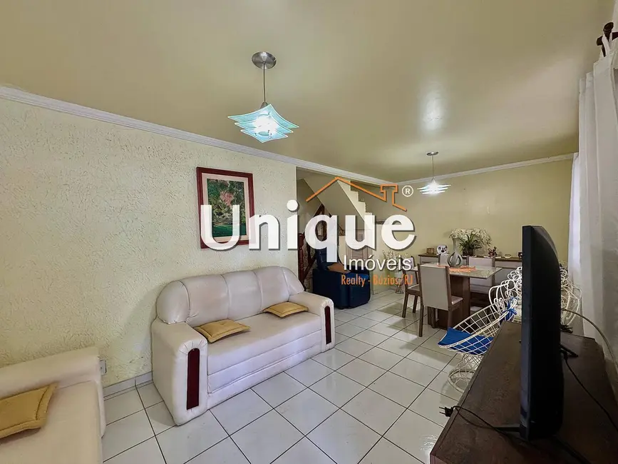 Foto 6 de Casa com 3 quartos à venda, 230m2 em Braga, Cabo Frio - RJ