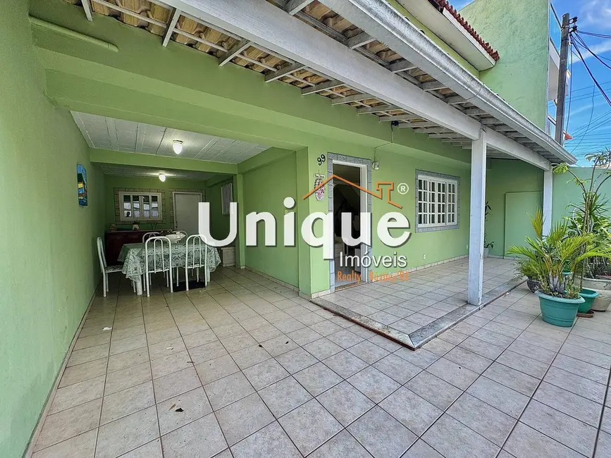 Foto 2 de Casa com 3 quartos à venda, 230m2 em Braga, Cabo Frio - RJ