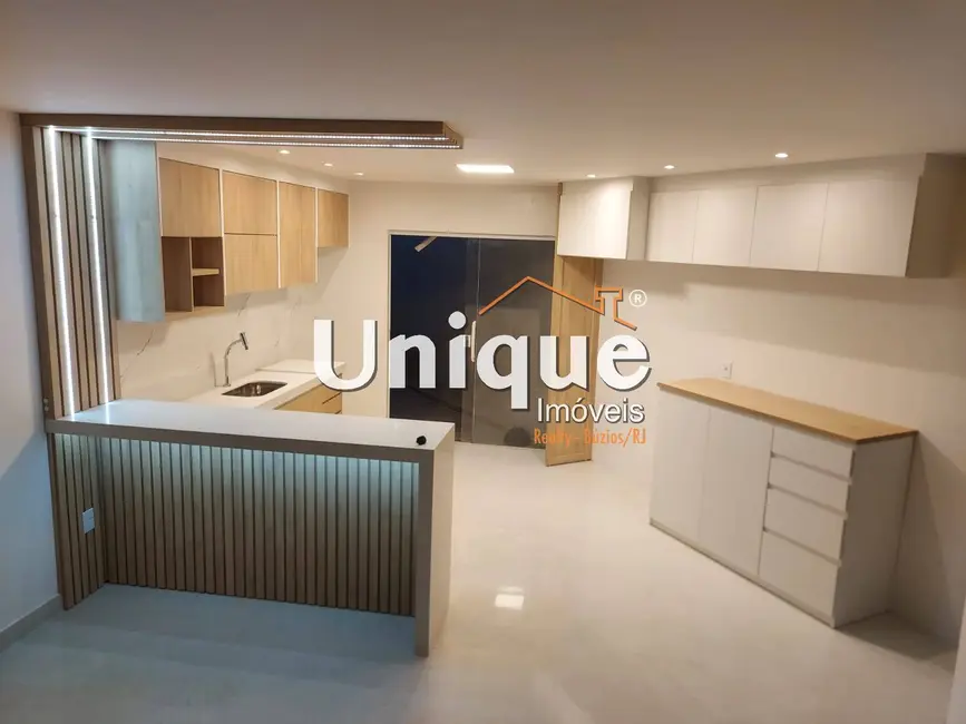 Casa com 3 quartos à venda, 310m2 em Base Aero Naval, Sao Pedro Da Aldeia - RJ - imagem 6 Foto 6 de Casa com 3 quartos à venda, 310m2 em Base Aero Naval, Sao Pedro Da Aldeia - RJ