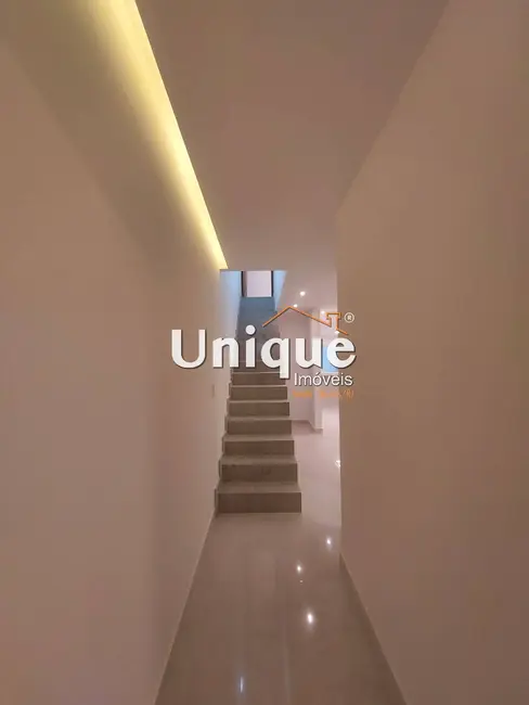 Casa com 3 quartos à venda, 310m2 em Base Aero Naval, Sao Pedro Da Aldeia - RJ - imagem 7 Foto 7 de Casa com 3 quartos à venda, 310m2 em Base Aero Naval, Sao Pedro Da Aldeia - RJ