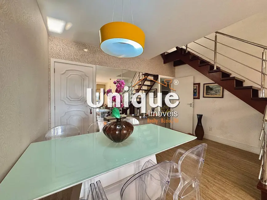 Foto 6 de Apartamento com 4 quartos à venda, 300m2 em Braga, Cabo Frio - RJ