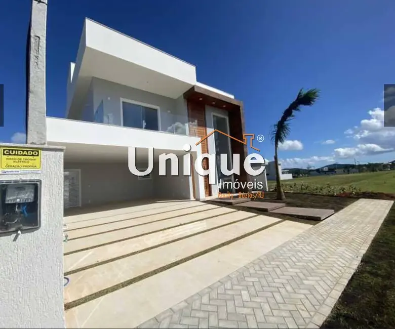 Foto 2 de Casa com 4 quartos à venda, 280m2 em Ogiva, Cabo Frio - RJ