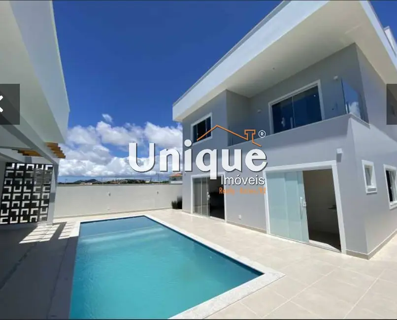 Foto 1 de Casa com 4 quartos à venda, 280m2 em Ogiva, Cabo Frio - RJ