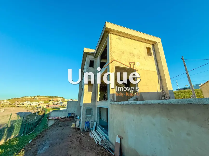 Casa com 3 quartos à venda, 231m2 em Nova São Pedro, Sao Pedro Da Aldeia - RJ - imagem 9 Foto 9 de Casa com 3 quartos à venda, 231m2 em Nova São Pedro, Sao Pedro Da Aldeia - RJ