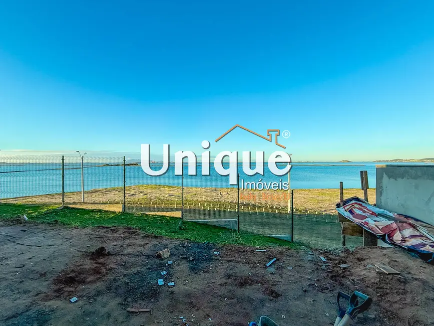 Casa com 3 quartos à venda, 231m2 em Nova São Pedro, Sao Pedro Da Aldeia - RJ - imagem 8 Foto 8 de Casa com 3 quartos à venda, 231m2 em Nova São Pedro, Sao Pedro Da Aldeia - RJ