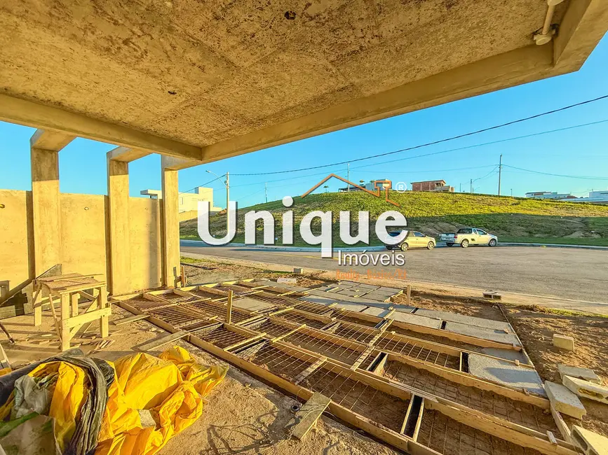 Casa com 3 quartos à venda, 231m2 em Nova São Pedro, Sao Pedro Da Aldeia - RJ - imagem 2 Foto 2 de Casa com 3 quartos à venda, 231m2 em Nova São Pedro, Sao Pedro Da Aldeia - RJ