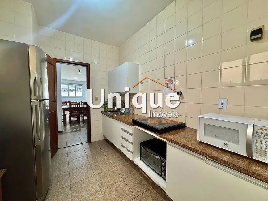 Apartamento com 3 quartos à venda e para alugar, 130m2 em Vila Nova, Cabo Frio - RJ - imagem 8 Foto 8 de Apartamento com 3 quartos à venda e para alugar, 130m2 em Vila Nova, Cabo Frio - RJ