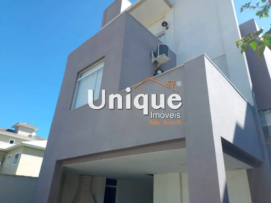 Foto 2 de Casa com 4 quartos à venda e para alugar, 300m2 em Peró, Cabo Frio - RJ