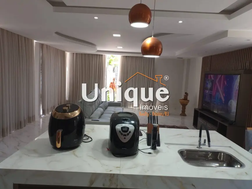 Casa com 4 quartos à venda, 300m2 em Peró, Cabo Frio - RJ - imagem 8 Foto 8 de Casa com 4 quartos à venda, 300m2 em Peró, Cabo Frio - RJ