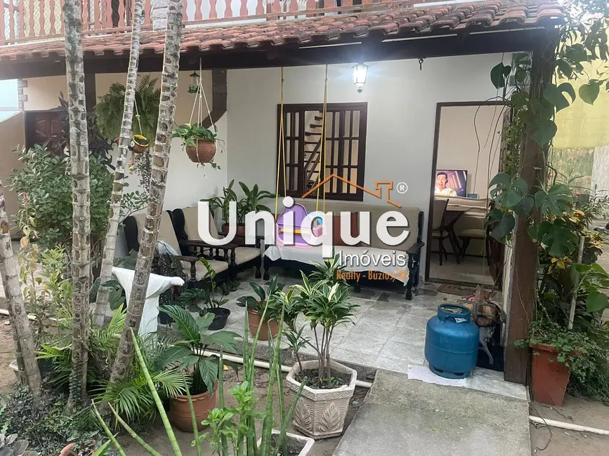Foto 2 de Casa com 2 quartos à venda, 120m2 em Palmeiras, Cabo Frio - RJ