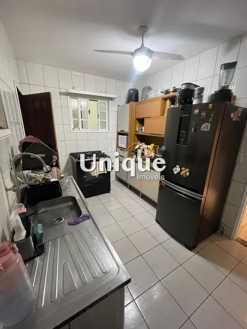 Foto 6 de Casa com 2 quartos à venda, 120m2 em Palmeiras, Cabo Frio - RJ