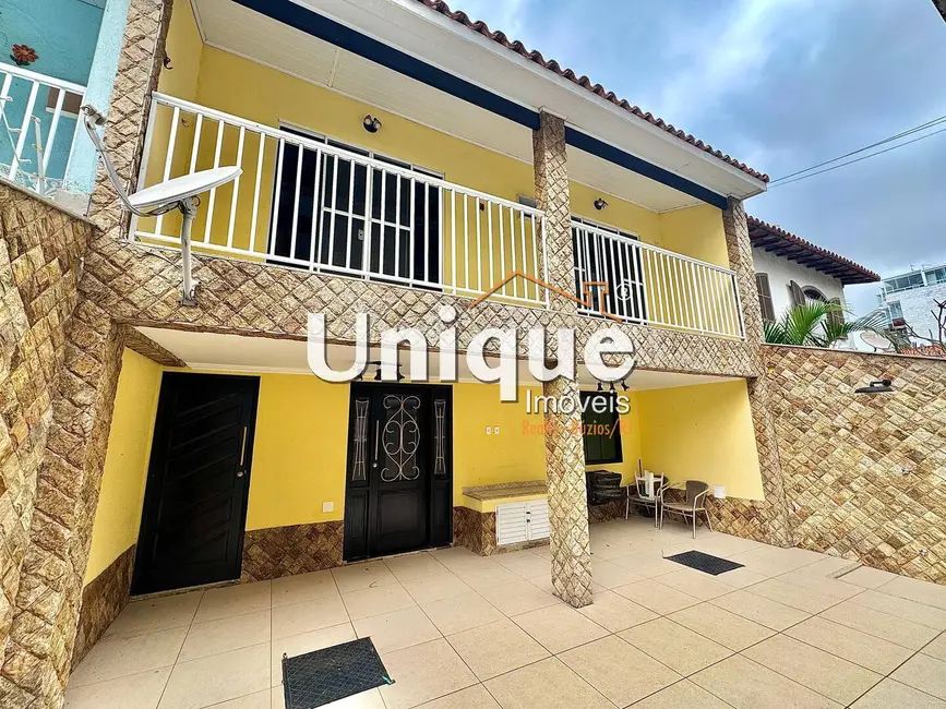 Foto 1 de Casa com 4 quartos à venda, 450m2 em Vila Nova, Cabo Frio - RJ