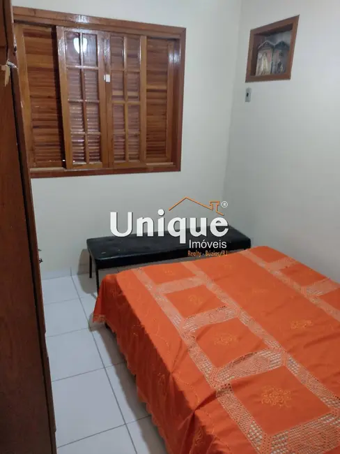 Casa com 4 quartos à venda, 360m2 em Jardim Morada da Aldeia, Sao Pedro Da Aldeia - RJ - imagem 9 Foto 9 de Casa com 4 quartos à venda, 360m2 em Jardim Morada da Aldeia, Sao Pedro Da Aldeia - RJ