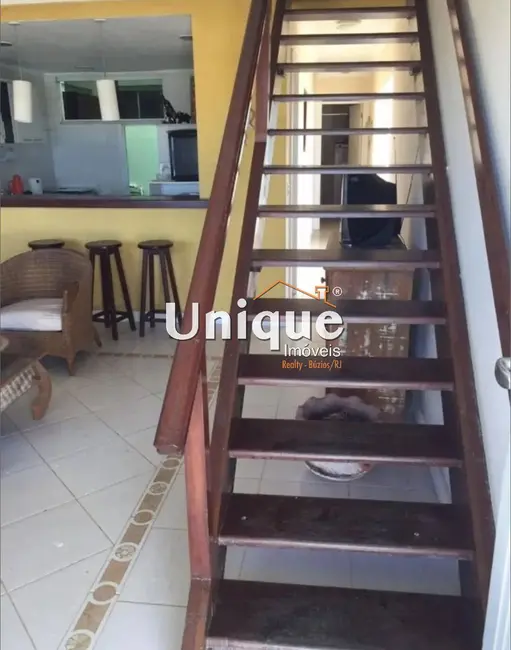 Foto 6 de Casa com 3 quartos à venda, 160m2 em Cabo Frio - RJ