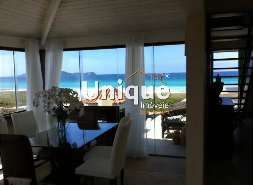 Foto 1 de Casa com 3 quartos à venda, 160m2 em Cabo Frio - RJ