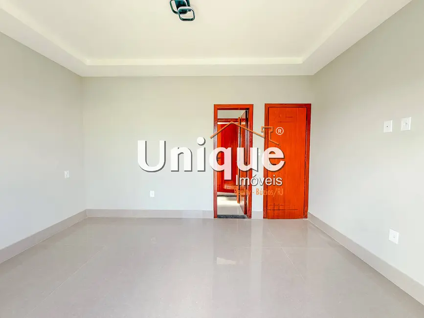 Casa com 3 quartos à venda, 422m2 em Nova São Pedro, Sao Pedro Da Aldeia - RJ - imagem 7 Foto 7 de Casa com 3 quartos à venda, 422m2 em Nova São Pedro, Sao Pedro Da Aldeia - RJ