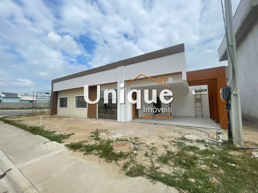 Casa com 3 quartos à venda, 252m2 em Nova São Pedro, Sao Pedro Da Aldeia - RJ - imagem 3 Foto 3 de Casa com 3 quartos à venda, 252m2 em Nova São Pedro, Sao Pedro Da Aldeia - RJ