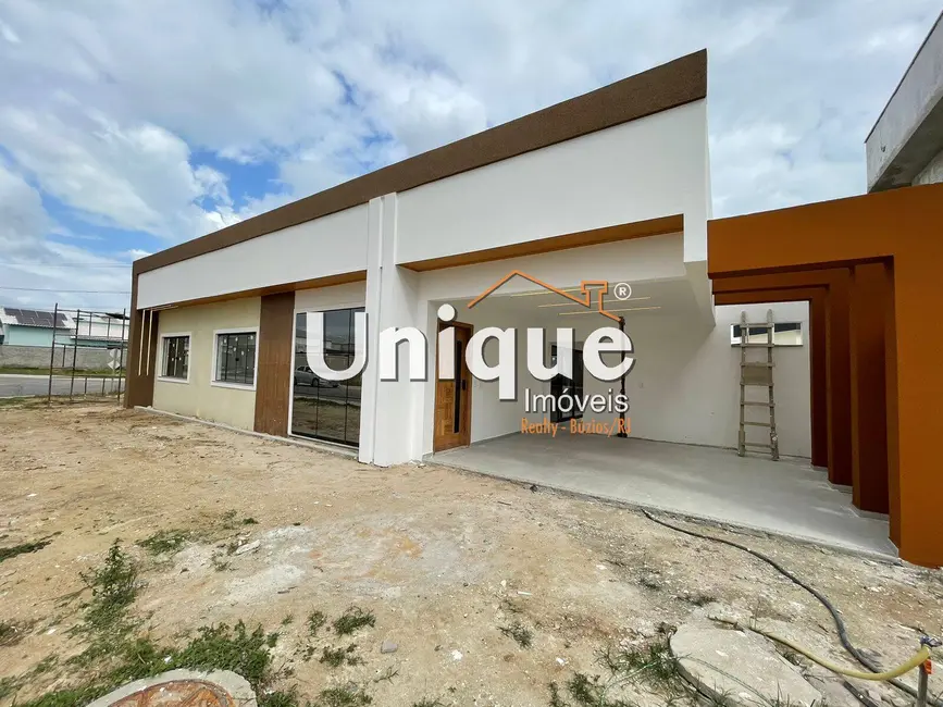 Casa com 3 quartos à venda, 252m2 em Nova São Pedro, Sao Pedro Da Aldeia - RJ - imagem 2 Foto 2 de Casa com 3 quartos à venda, 252m2 em Nova São Pedro, Sao Pedro Da Aldeia - RJ
