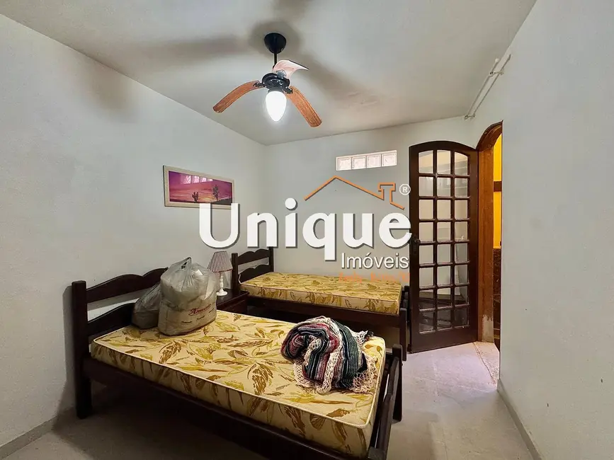 Foto 6 de Casa com 3 quartos à venda, 100m2 em Cabo Frio - RJ