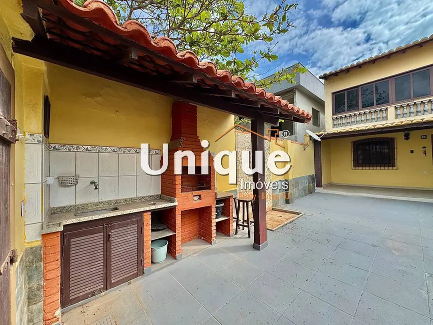 Foto 2 de Casa com 3 quartos à venda, 100m2 em Cabo Frio - RJ