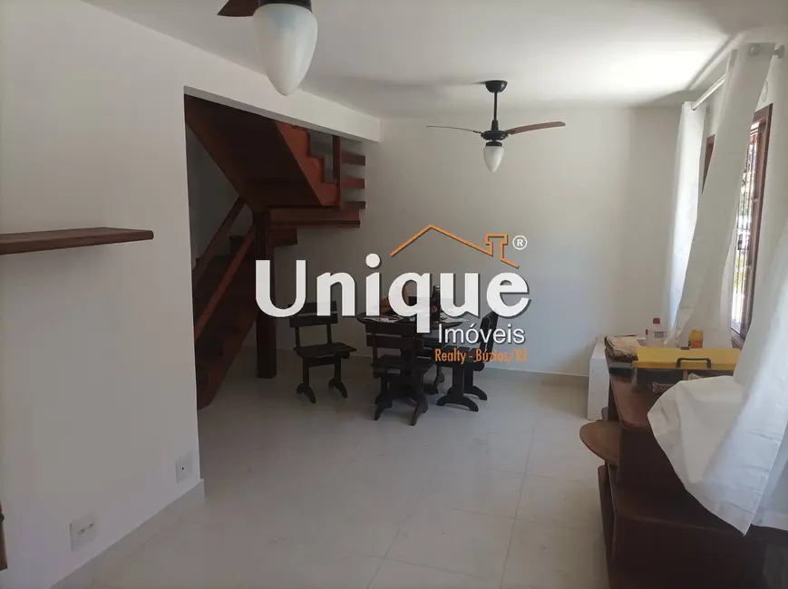 Foto 2 de Casa com 5 quartos para alugar, 120m2 em Braga, Cabo Frio - RJ