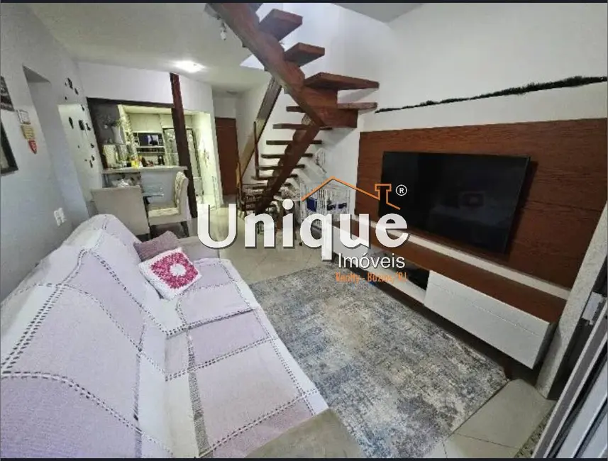 Cobertura com 3 quartos à venda, 185m2 em Braga, Cabo Frio - RJ - imagem 1 Foto 1 de Cobertura com 3 quartos à venda, 185m2 em Braga, Cabo Frio - RJ