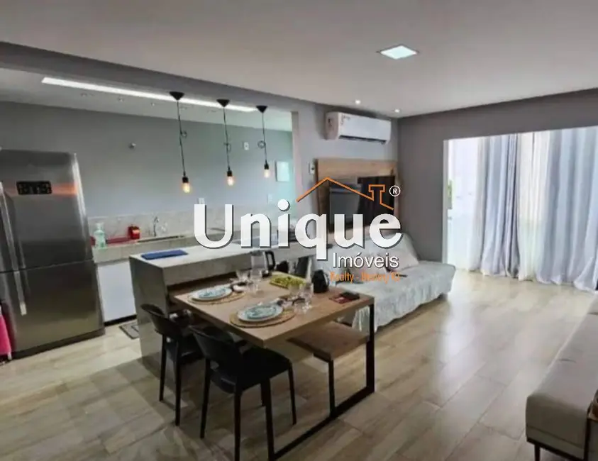Apartamento com 2 quartos à venda, 85m2 em Balneário São Pedro, Sao Pedro Da Aldeia - RJ - imagem 3 Foto 3 de Apartamento com 2 quartos à venda, 85m2 em Balneário São Pedro, Sao Pedro Da Aldeia - RJ