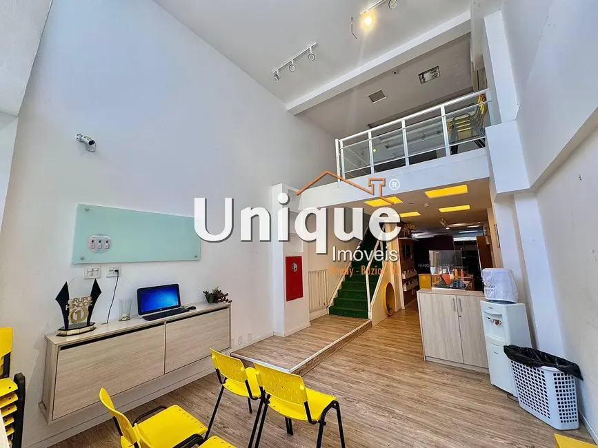 Loja à venda, 120m2 em Centro, Cabo Frio - RJ - imagem 7 Foto 7 de Loja à venda, 120m2 em Centro, Cabo Frio - RJ