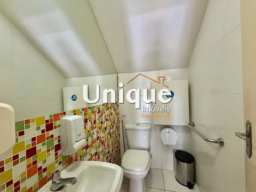 Loja à venda, 120m2 em Centro, Cabo Frio - RJ - imagem 8 Foto 8 de Loja à venda, 120m2 em Centro, Cabo Frio - RJ