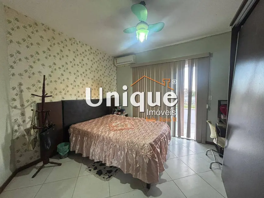 Foto 5 de Casa com 4 quartos à venda, 142m2 em Cabo Frio - RJ