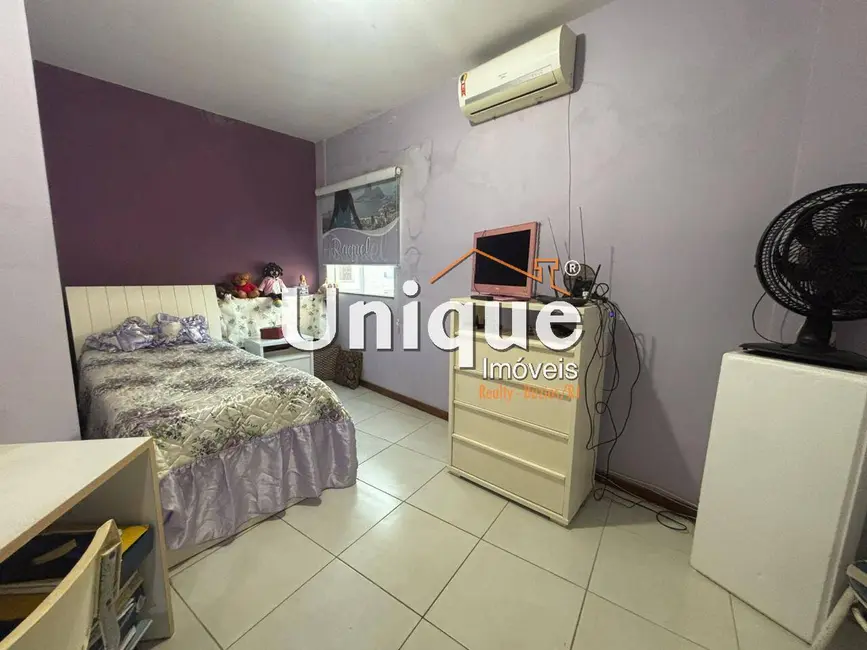 Foto 7 de Casa com 4 quartos à venda, 142m2 em Cabo Frio - RJ