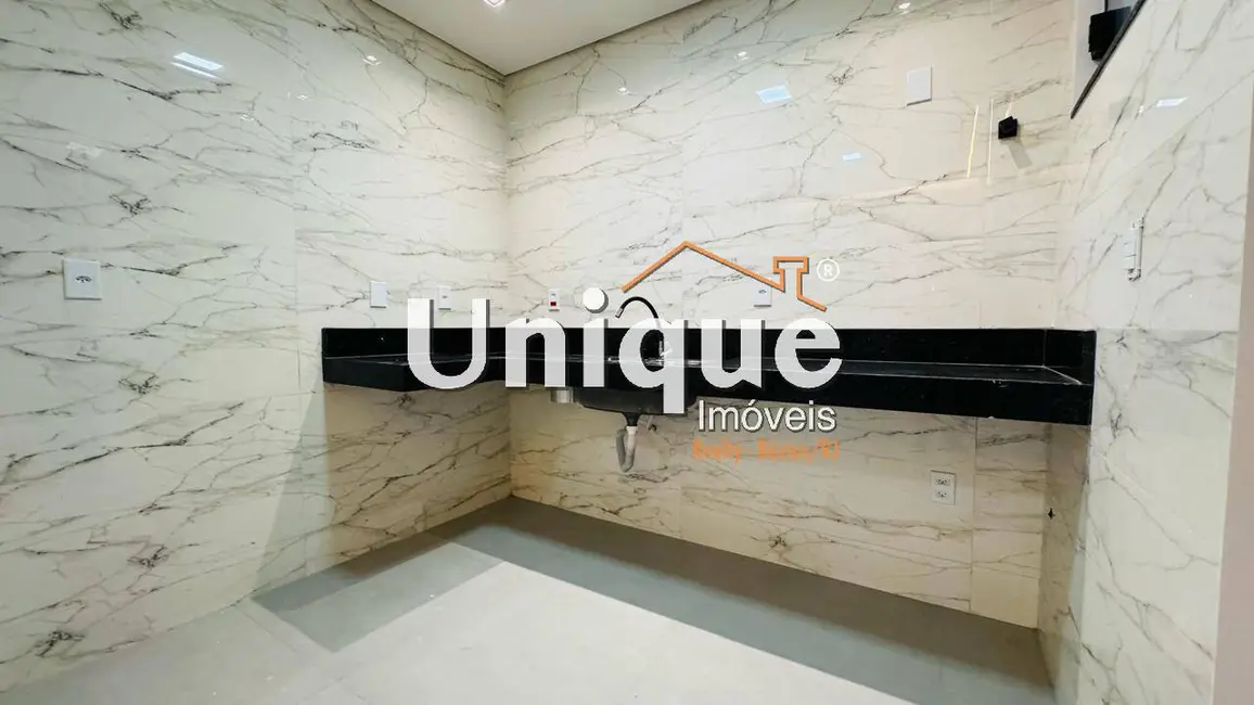 Foto 5 de Casa com 2 quartos à venda, 67m2 em Cabo Frio - RJ