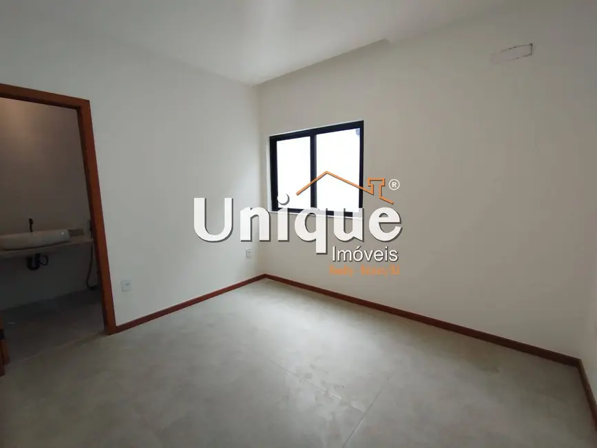 Foto 8 de Casa com 3 quartos à venda, 250m2 em Nova São Pedro, Sao Pedro Da Aldeia - RJ