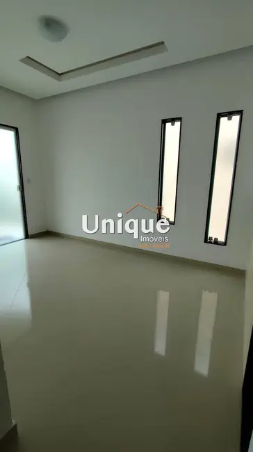 Foto 5 de Casa com 2 quartos à venda, 150m2 em Cabo Frio - RJ